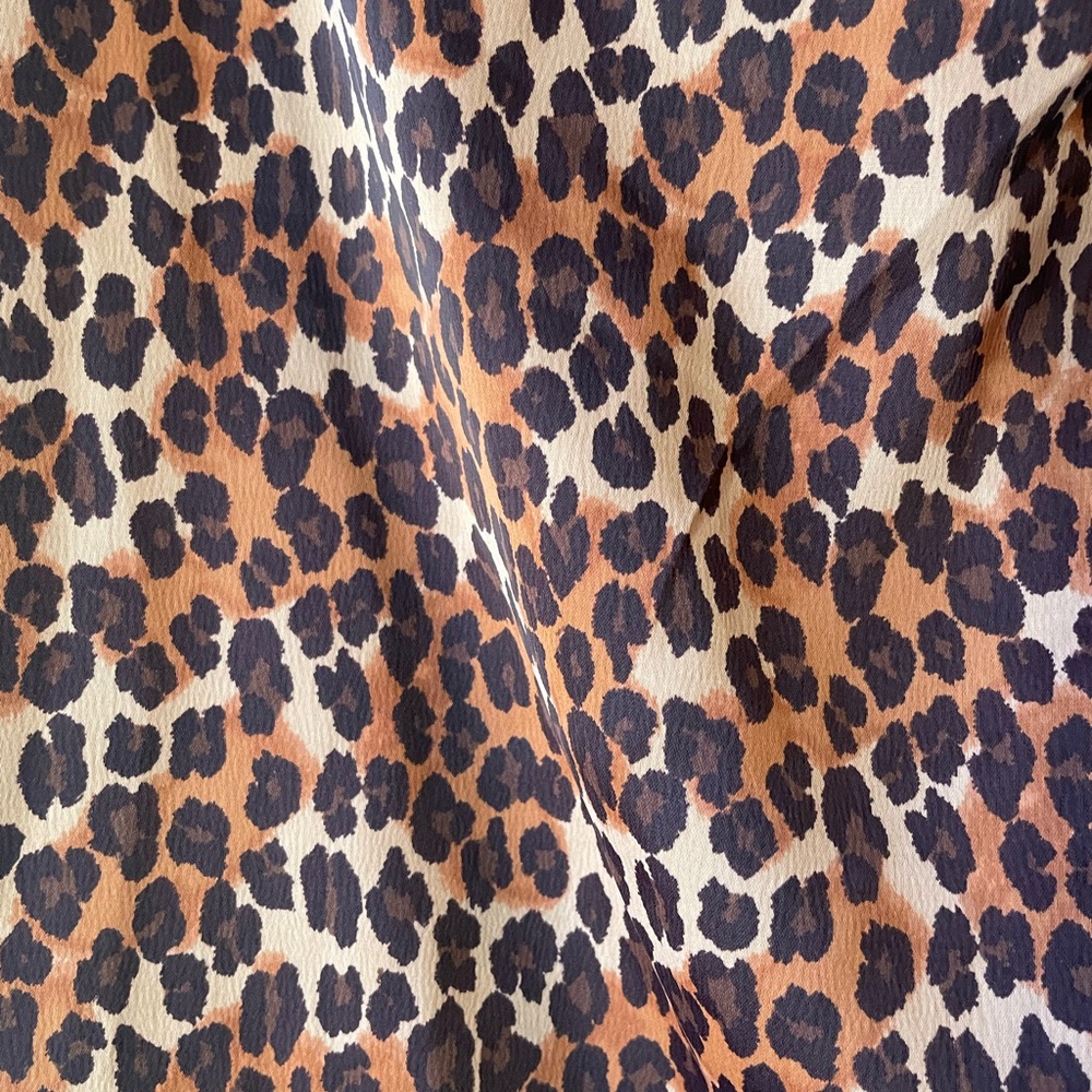 Silk cheetah Urban Outfitters midi skirt - Picture 3 of 4
